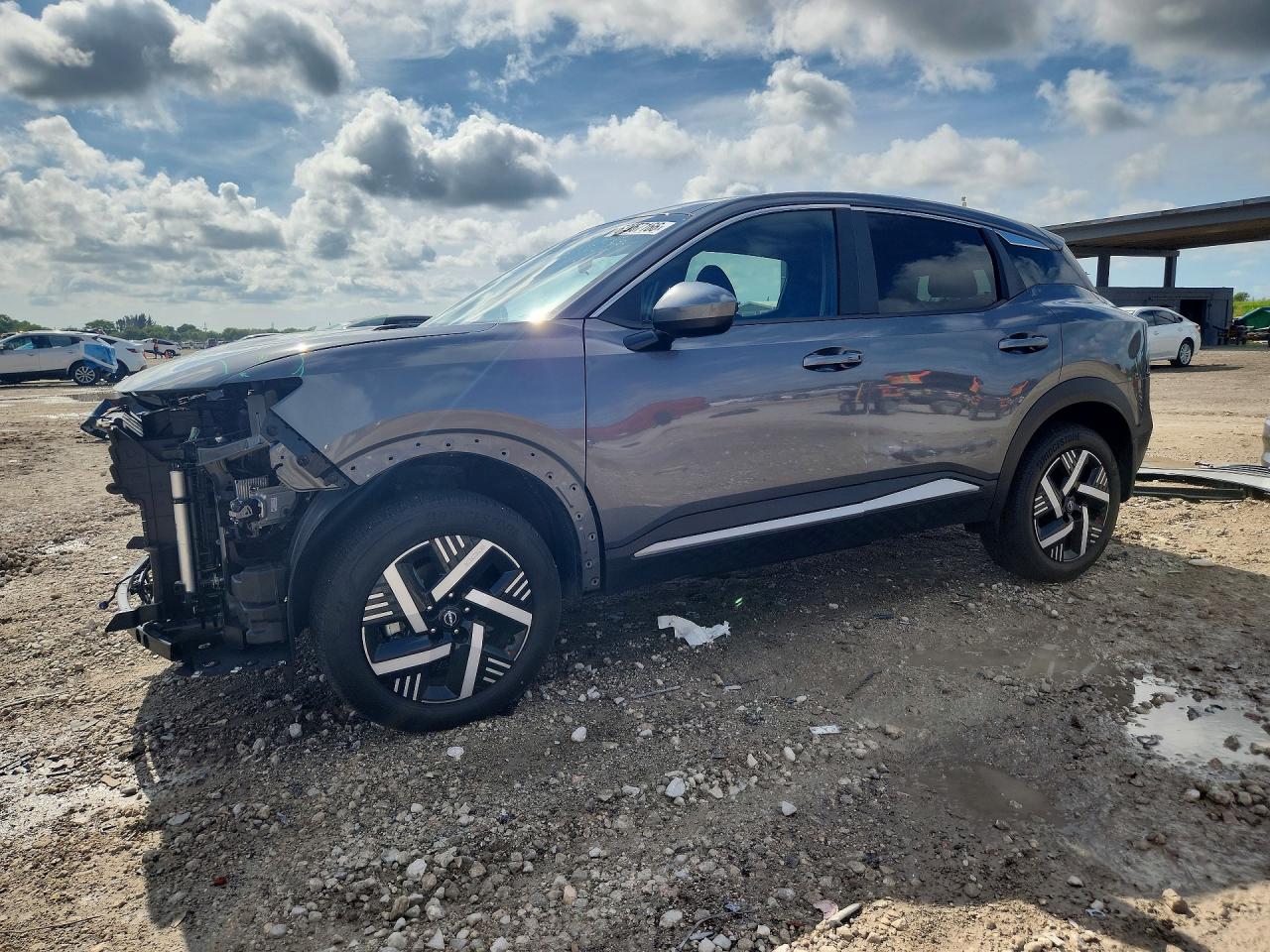 2025 NISSAN KICKS SV