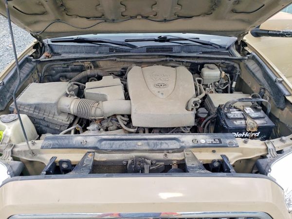 2016 TOYOTA TACOMA