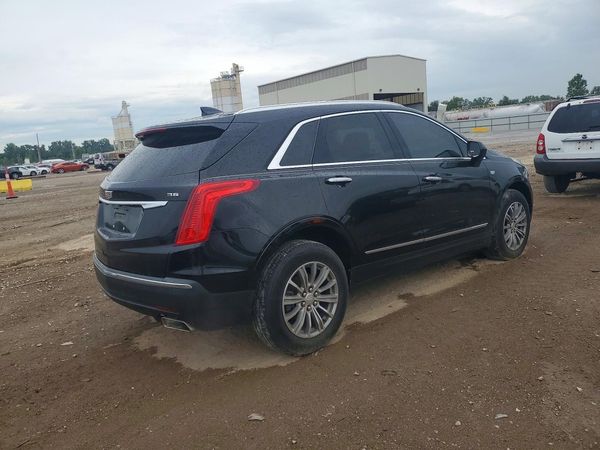 2017 CADILLAC XT5 Luxury