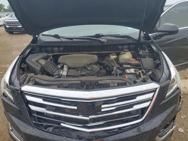 2017 CADILLAC XT5 Luxury