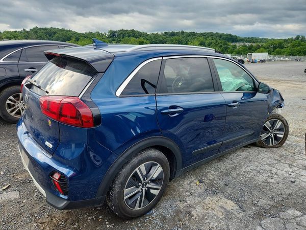 2021 KIA NIRO