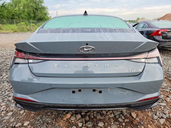 2022 HYUNDAI ELANTRA