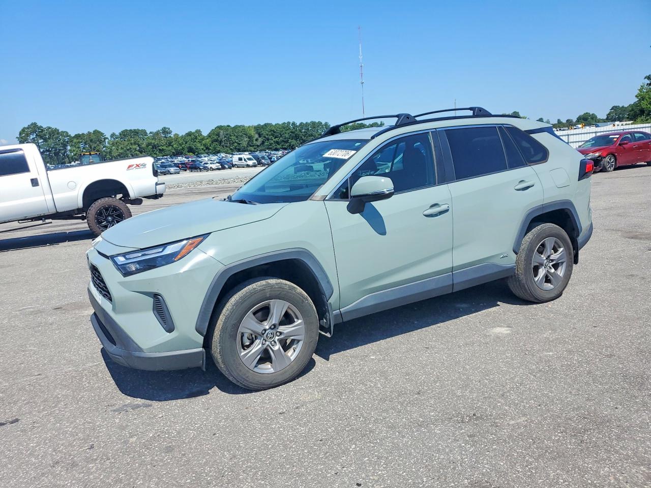 2022 TOYOTA RAV4 XLE