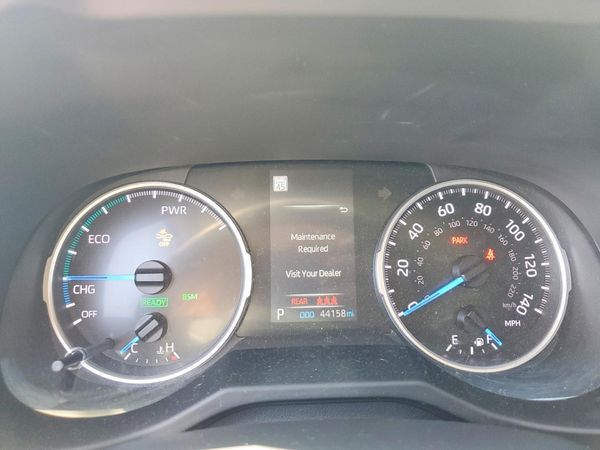 2022 TOYOTA RAV4 XLE