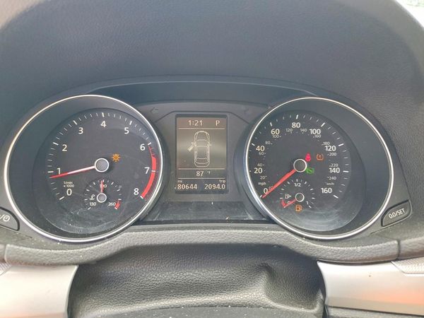 2017 VOLKSWAGEN PASSAT
