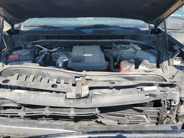 2021 CHEVROLET SILVERADO RST — Engine bay