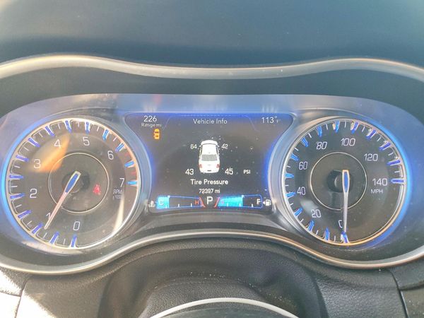 2016 CHRYSLER 300 Limited