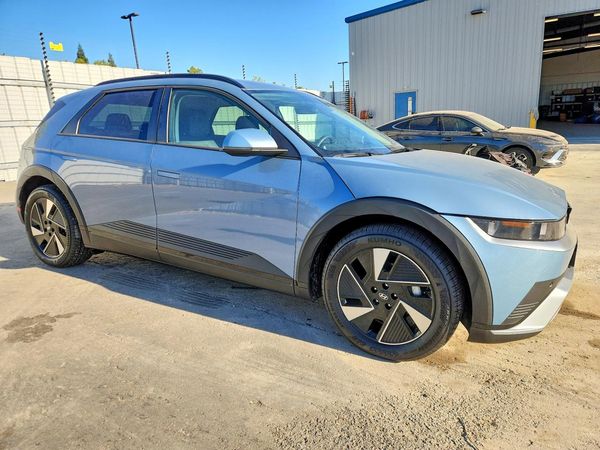 2025 HYUNDAI IONIQ 5 SEL