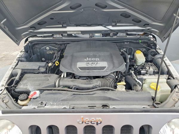2013 JEEP WRANGLER Sport — Engine bay