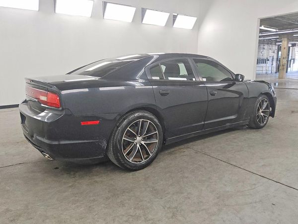 2014 DODGE CHARGER SE