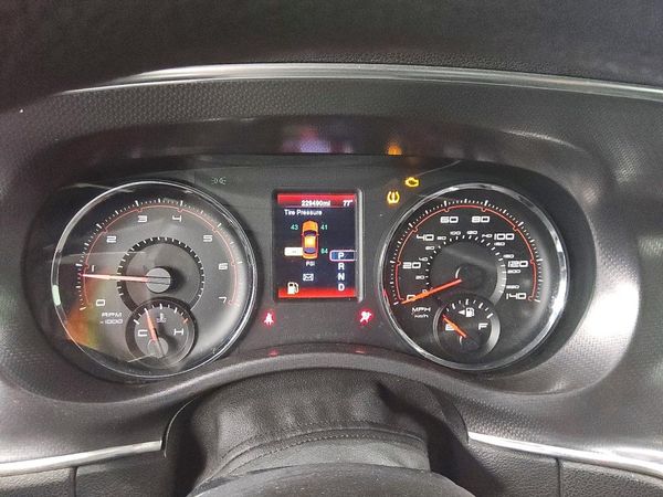2014 DODGE CHARGER SE