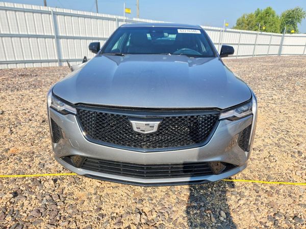 2024 CADILLAC CT4 Luxury+