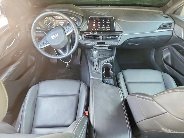 2024 CADILLAC CT4 Luxury+