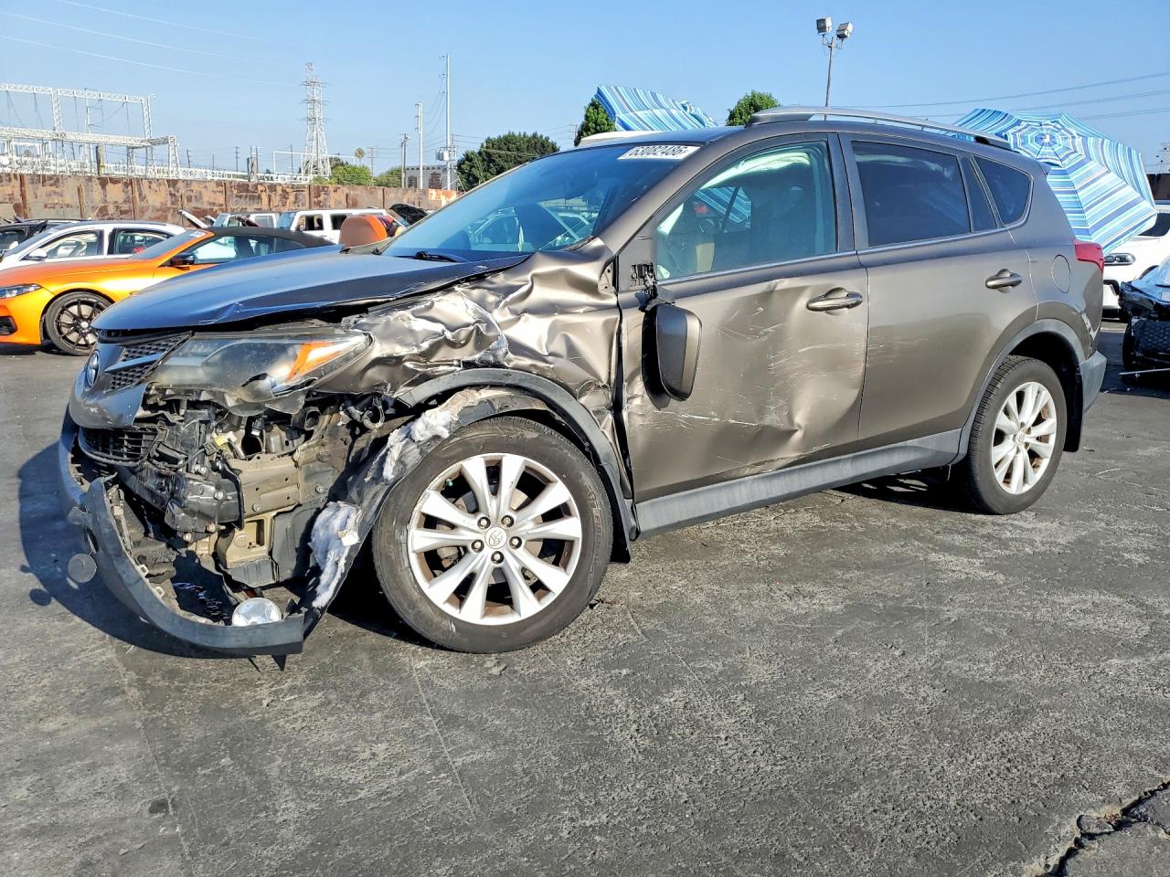 2015 TOYOTA RAV4 Limited (G Grade) — Front 3/4