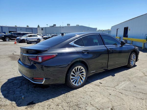 2019 LEXUS ES 300h