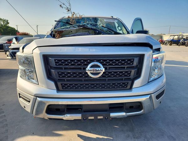 2020 NISSAN TITAN