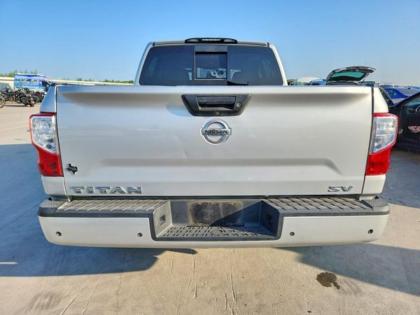 2020 NISSAN TITAN