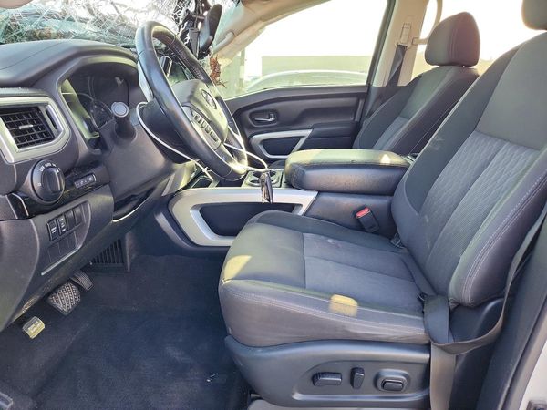 2020 NISSAN TITAN