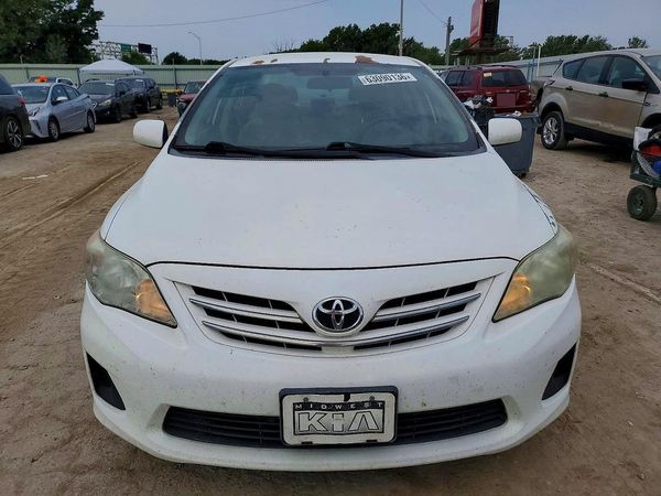 2013 TOYOTA COROLLA