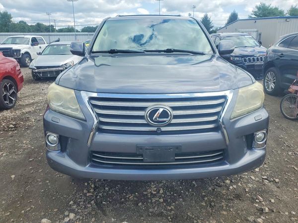 2013 LEXUS LX 570