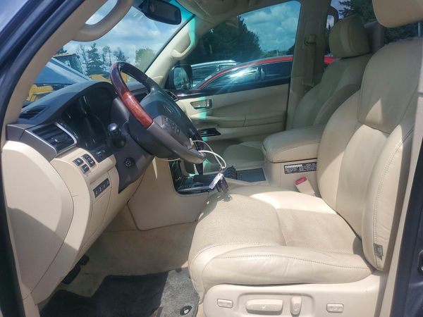 2013 LEXUS LX 570