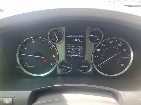 2013 LEXUS LX 570