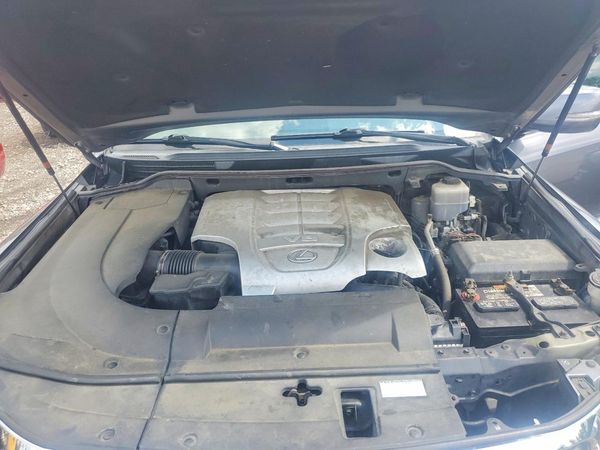 2013 LEXUS LX 570