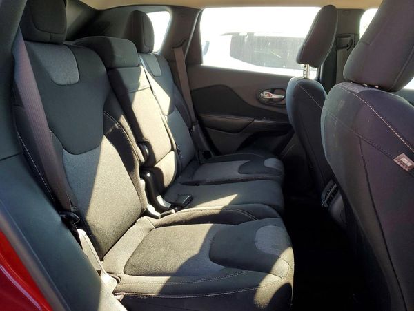 2016 JEEP CHEROKEE SPORT 4X4