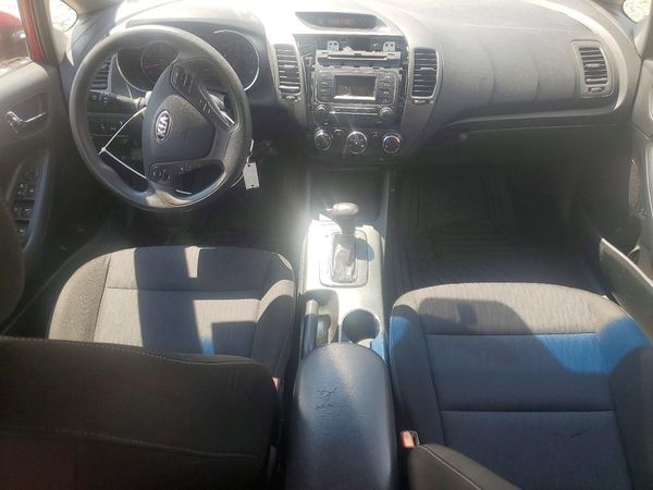 2016 KIA FORTE GL (Middle-Low Grade)