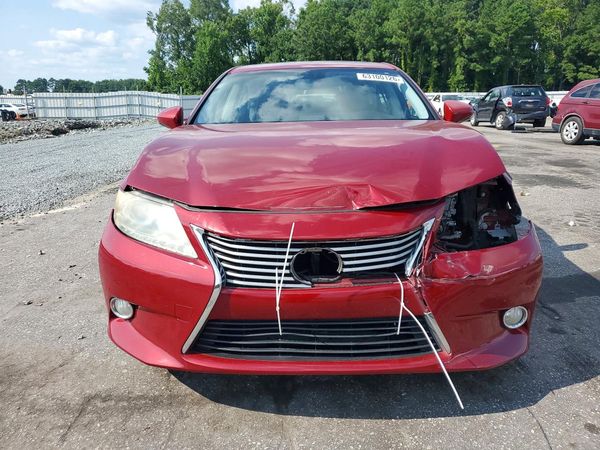2013 LEXUS ES 300h