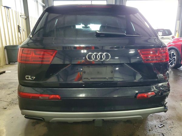 2017 AUDI Q7 quattro Premium Plus