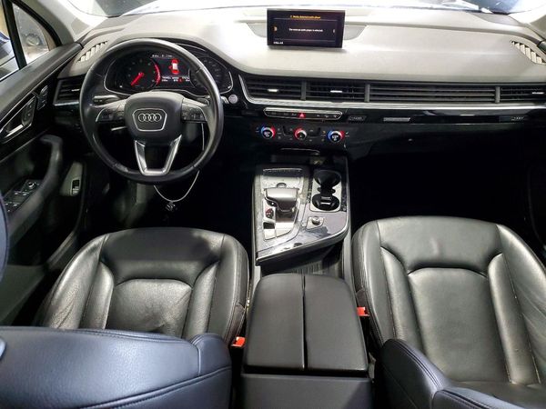2017 AUDI Q7 quattro Premium Plus
