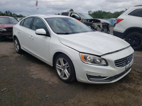 2014 VOLVO S60