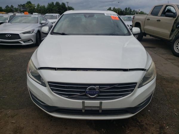 2014 VOLVO S60