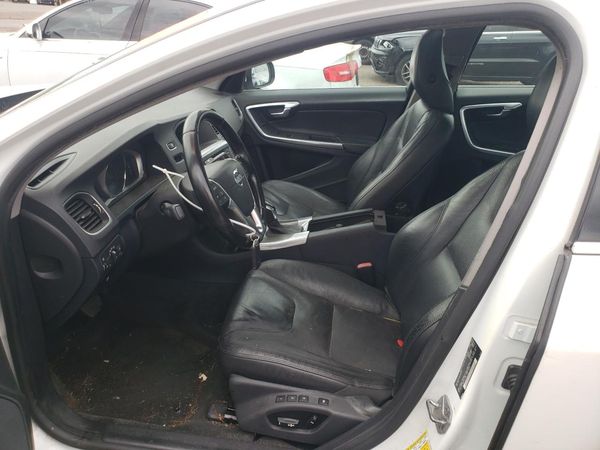 2014 VOLVO S60