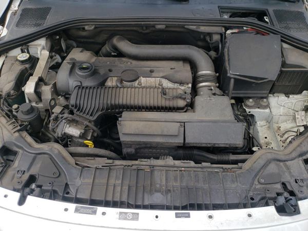 2014 VOLVO S60