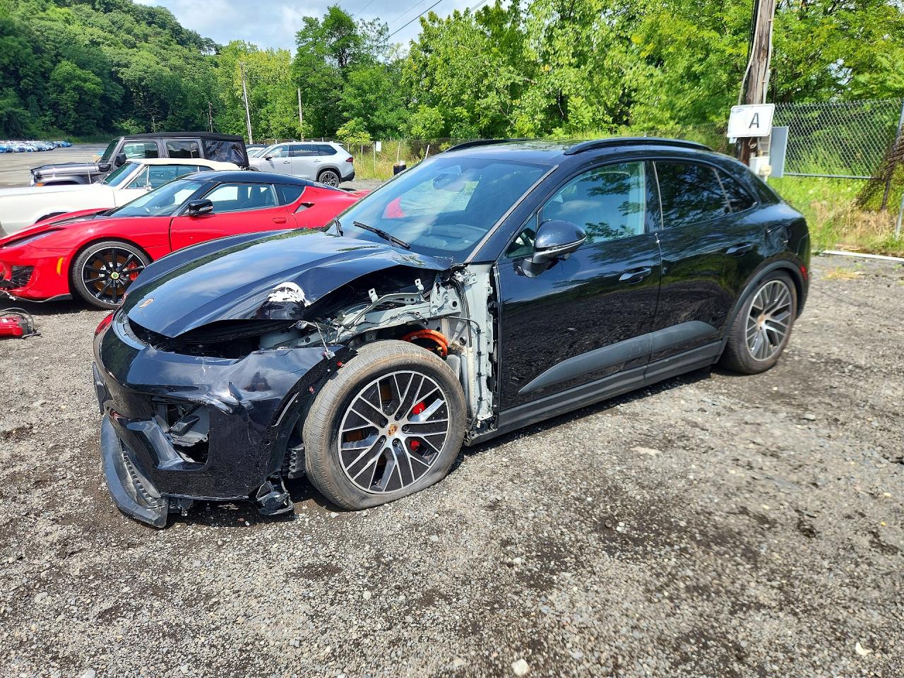 2025 PORSCHE MACAN 4S Electric