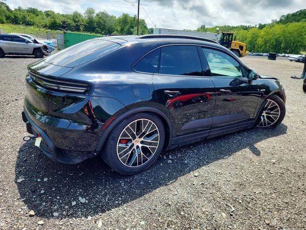2025 PORSCHE MACAN 4S Electric