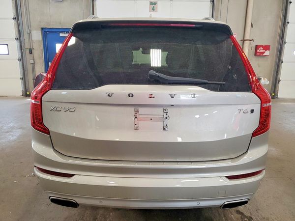 2016 VOLVO XC90 SV42 Momentum