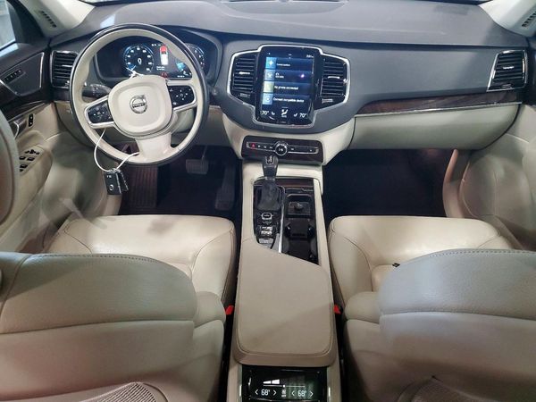 2016 VOLVO XC90 SV42 Momentum