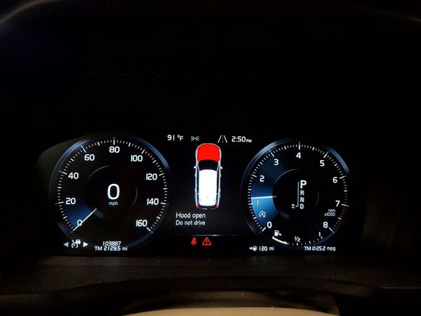 2016 VOLVO XC90 SV42 Momentum