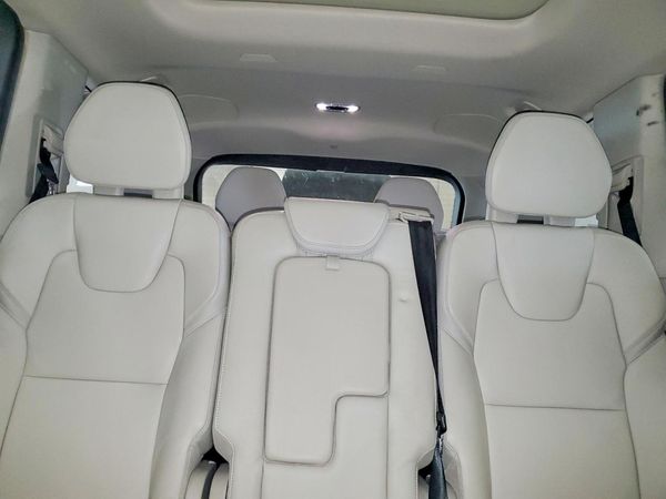 2016 VOLVO XC90 SV42 Momentum