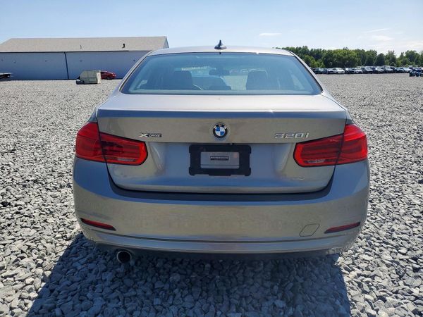 2018 BMW 320 xDrive SA