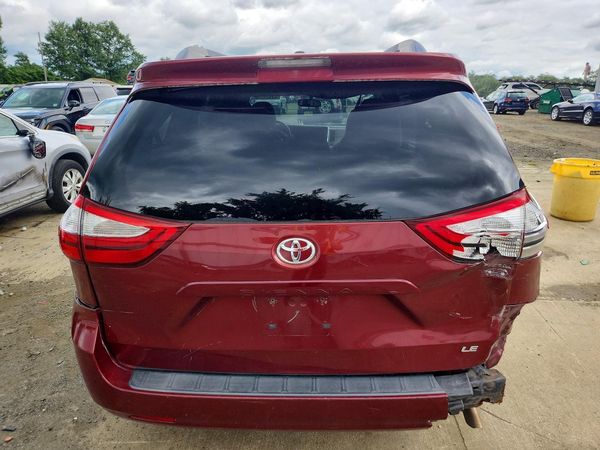 2015 TOYOTA SIENNA