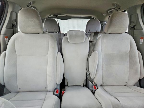 2015 TOYOTA SIENNA