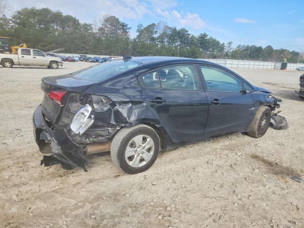 2017 KIA FORTE