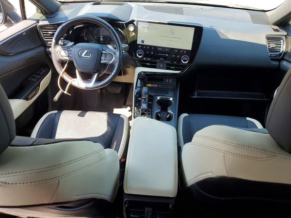 2022 LEXUS NX 350h Luxury