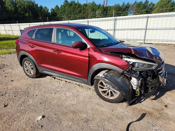 2017 HYUNDAI TUCSON SE (no options)