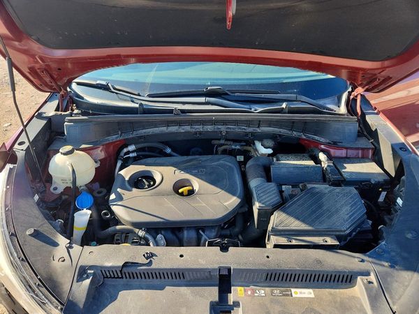2017 HYUNDAI TUCSON SE (no options)