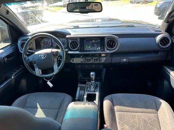 2017 TOYOTA TACOMA